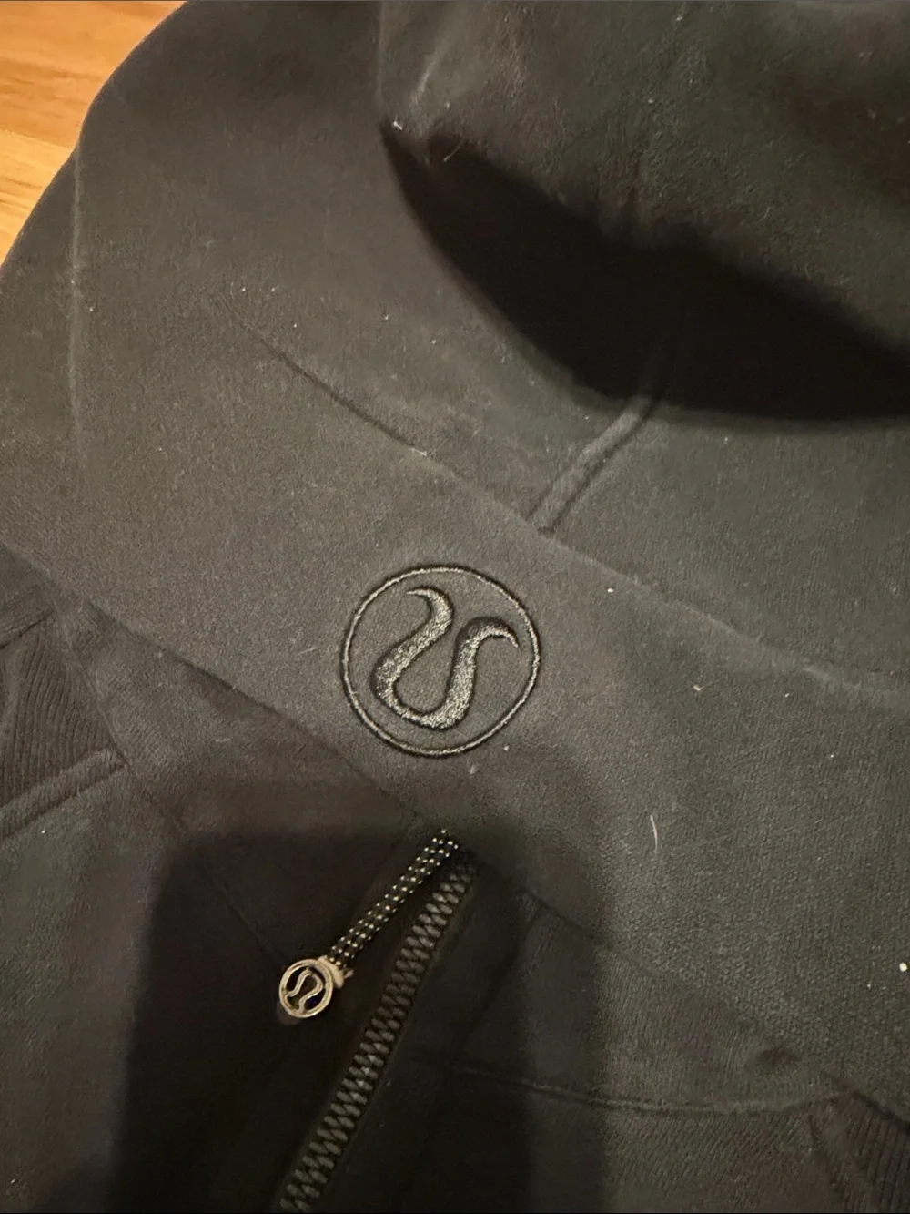 women’s cropped lululemon full zip scuba size xl-xxl